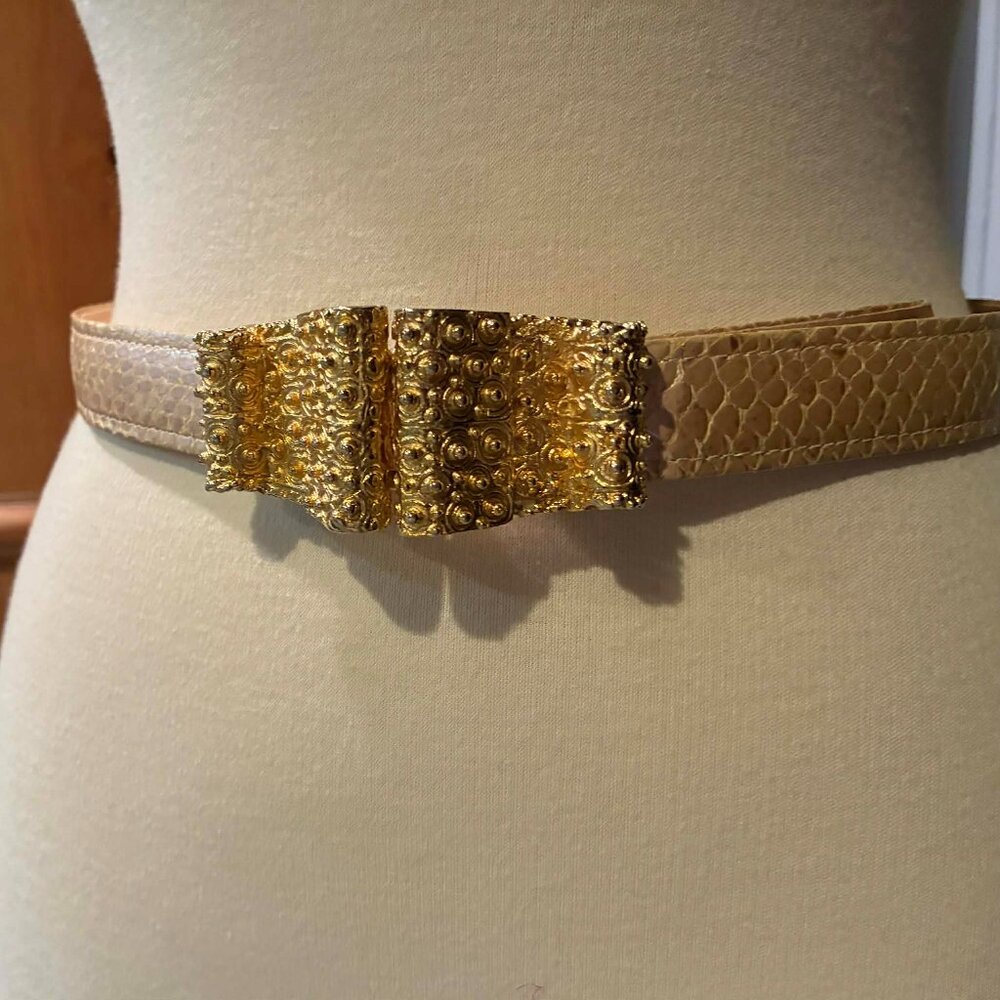 Vintage REPTILE Pearlized Snakeskin 80s Designer Belt